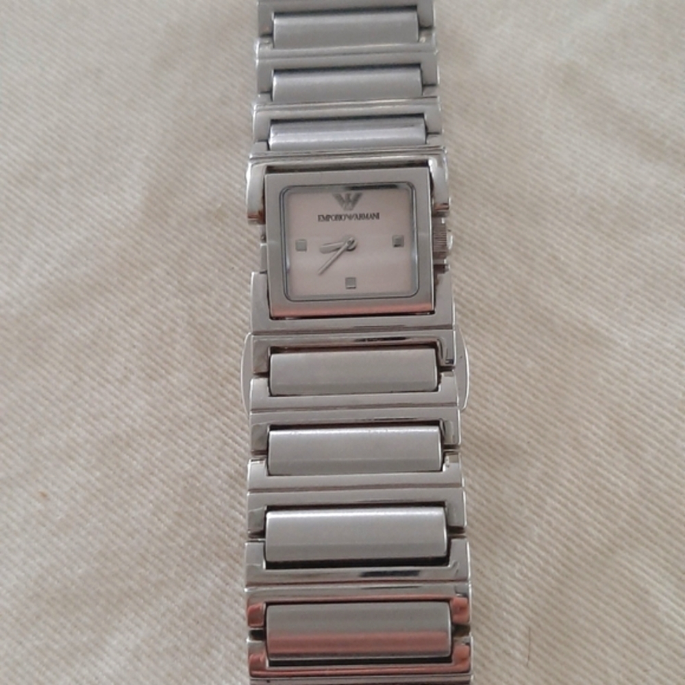 Emporio Armani Silver Sleek Design Watch